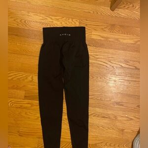 Black Seamless NVGTN Leggings